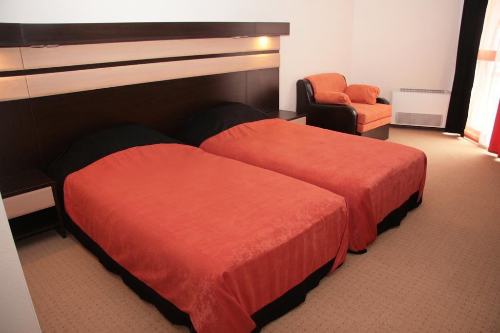 Hotel Byalo More Banite Habitación foto