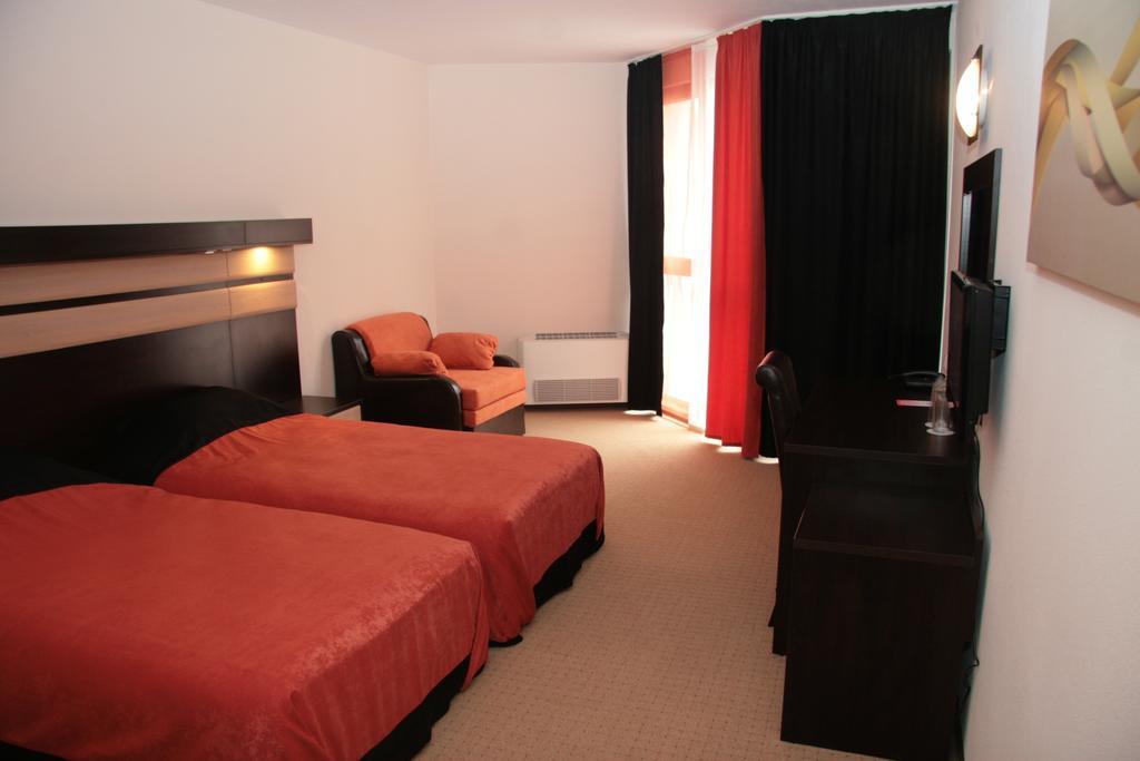 Hotel Byalo More Banite Habitación foto